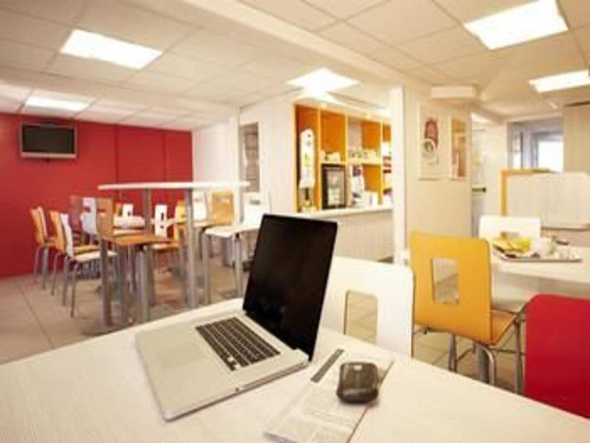 Premiere Classe Lyon Est - Bron Eurexpo Décines-Charpieu Exteriér fotografie
